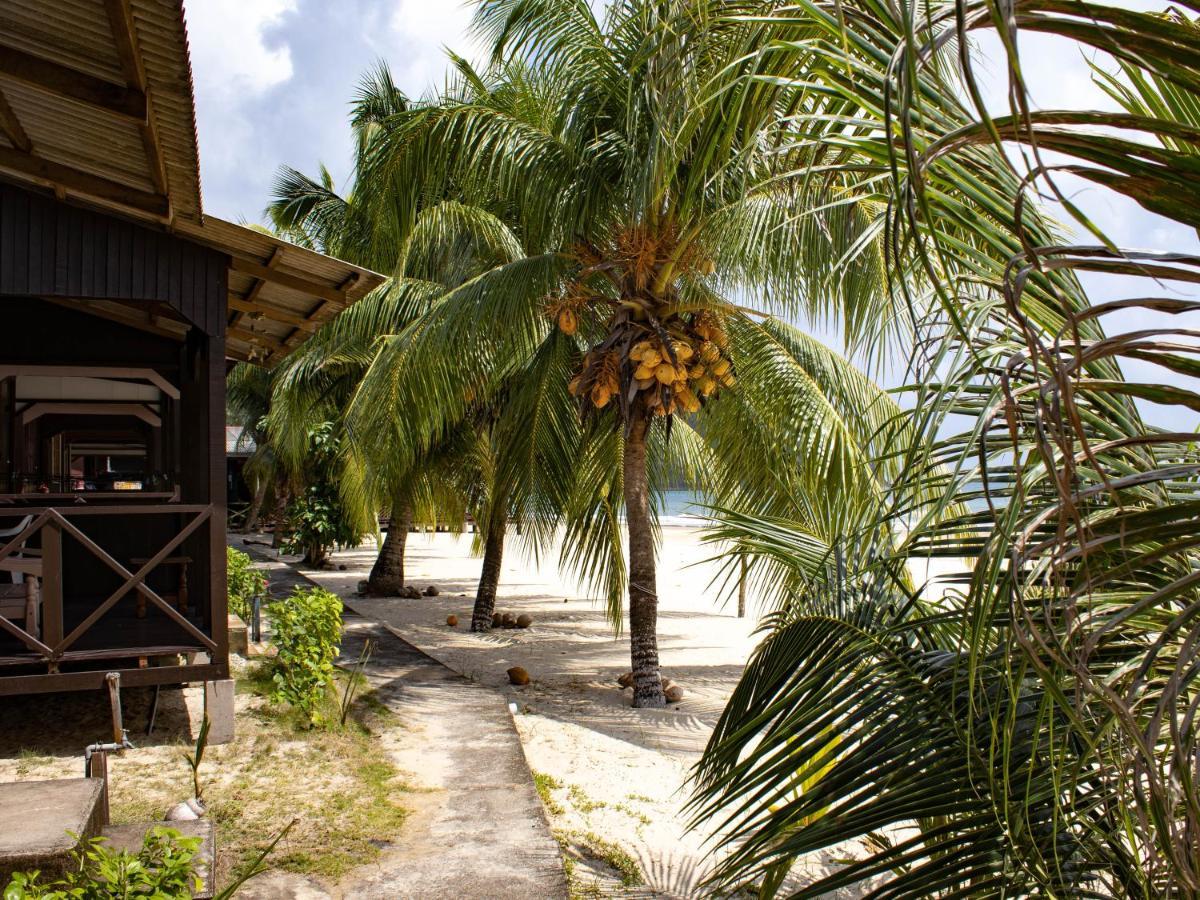 Bushman Tioman Hotel Kampong Juara Bagian luar foto