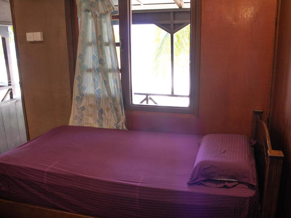 Bushman Tioman Hotel Kampong Juara Bagian luar foto