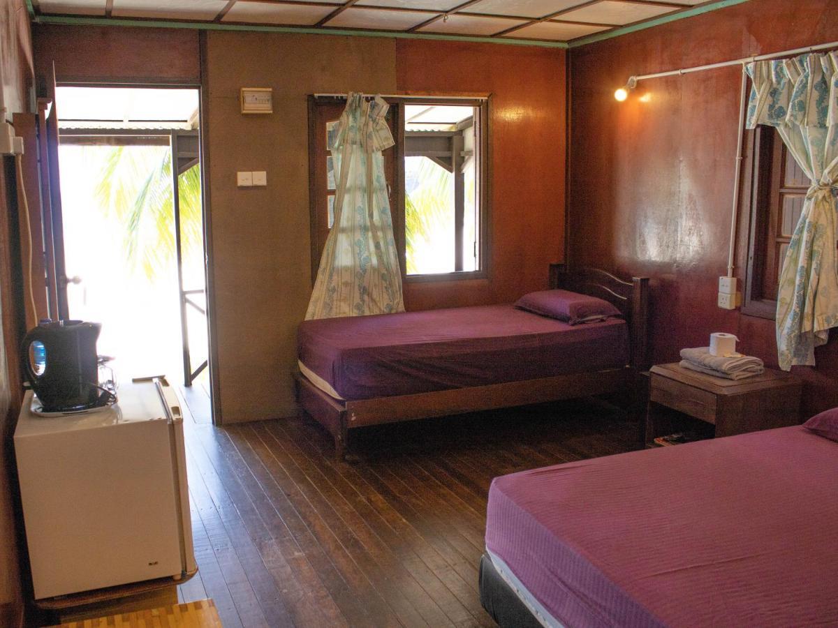 Bushman Tioman Hotel Kampong Juara Bagian luar foto